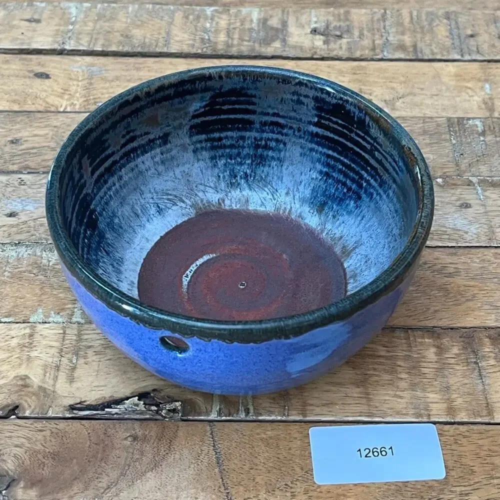 Handmade Studio Pottery Yarn Bowl 6